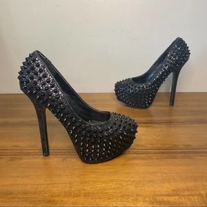 Steve Madden Womens Babylon Spiked Platform Heel